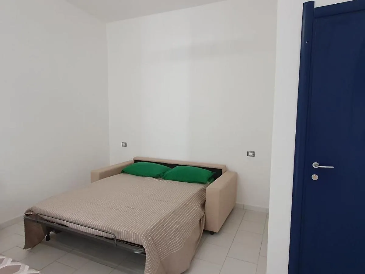Konukevi Affittacamere Casa Cynda Follonica İtalya